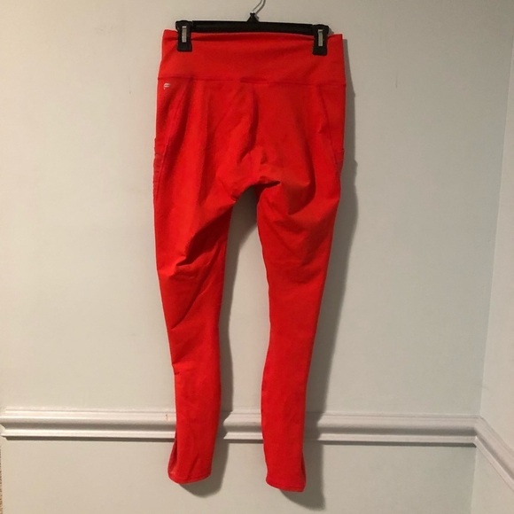 Fabletics On-the-go High Waisted Red Leggings Size Medium - Picture 9 of 13